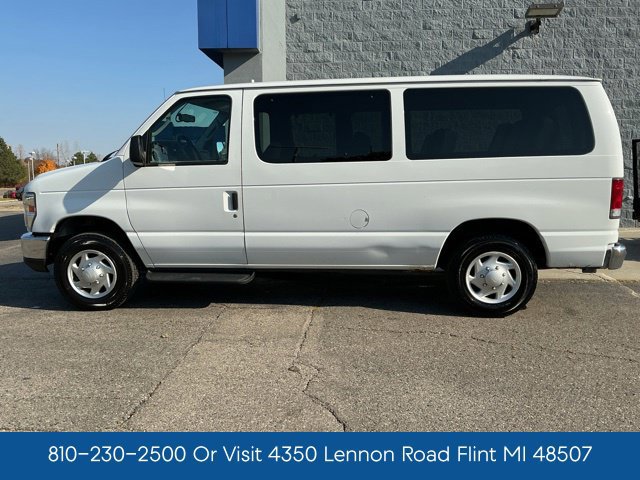 Used 2014 Ford E-150 and Econoline 150 Wagon RWD image 12