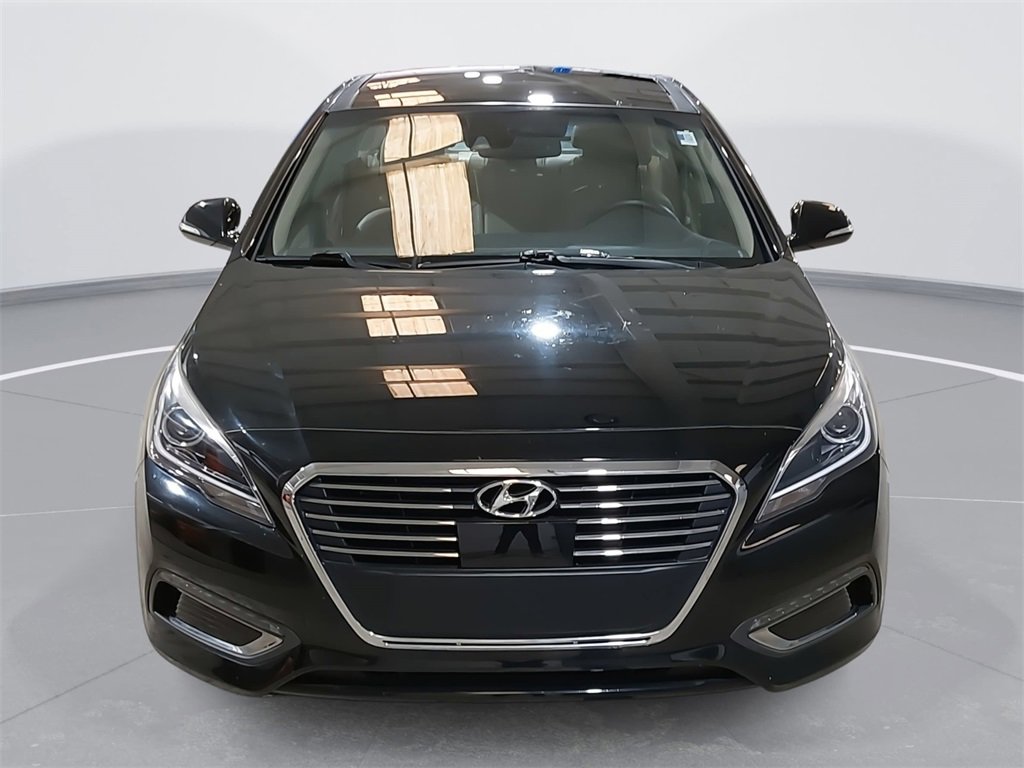 Used 2016 Hyundai Sonata Limited w/ Option Group 02 image 2