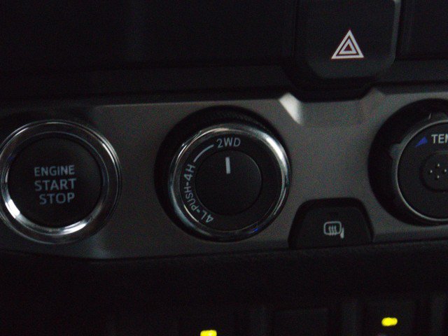 Used 2023 Toyota Tacoma SR5 AWD/4WD image 25