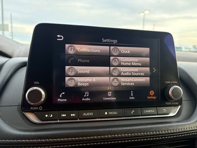 Used 2022 Nissan Rogue SV image 18