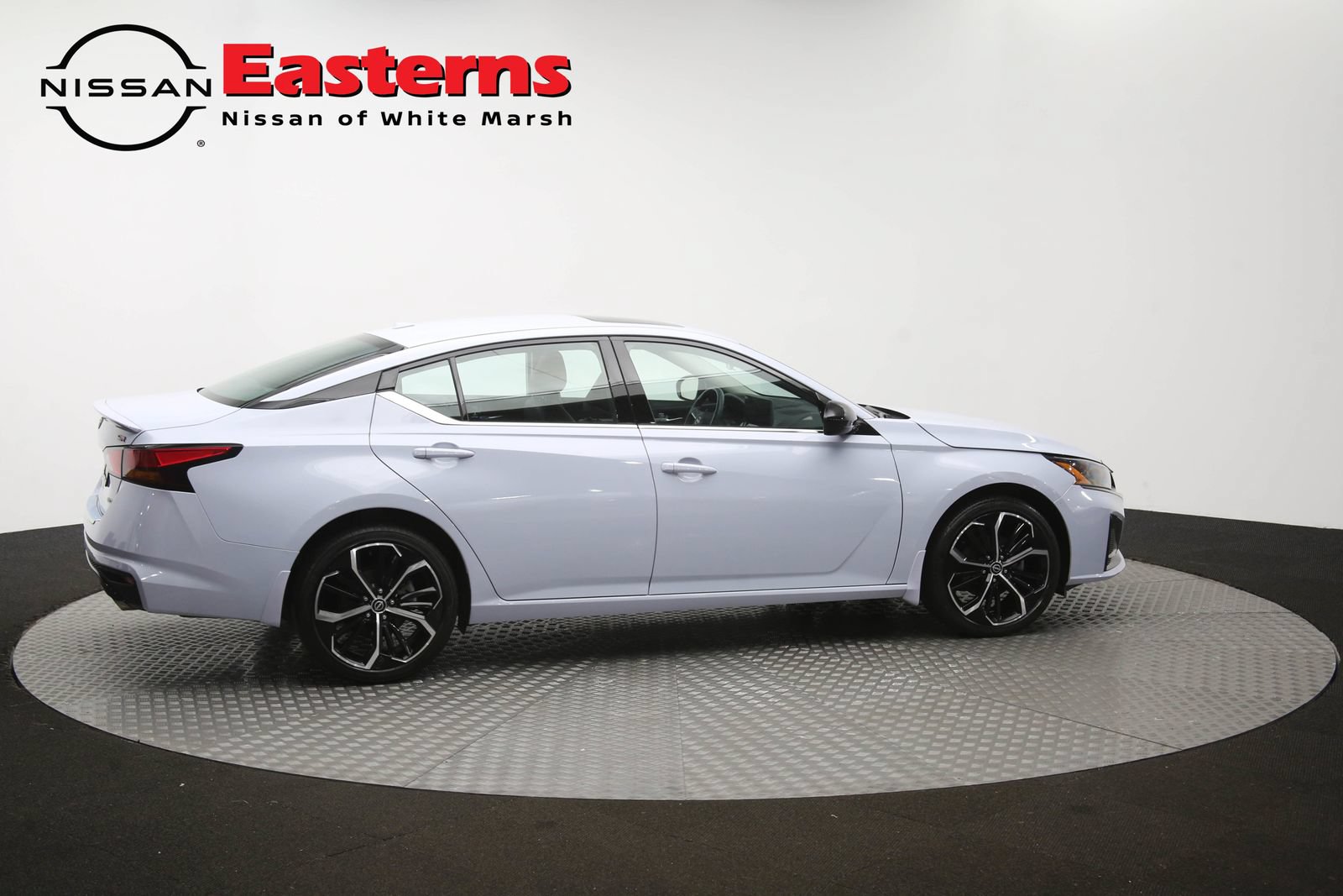 Used 2023 Nissan Altima 2.5 SR AWD/4WD image 44