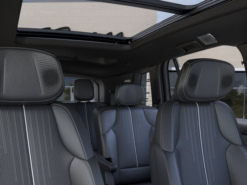 New 2026 Cadillac Vistiq Sport w/ LPO, Floor Liner Package AWD/4WD image 24