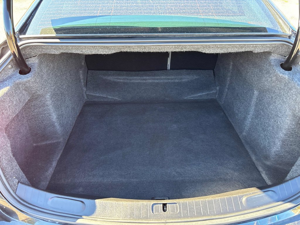 Used 2017 Chevrolet Impala LT FWD image 22