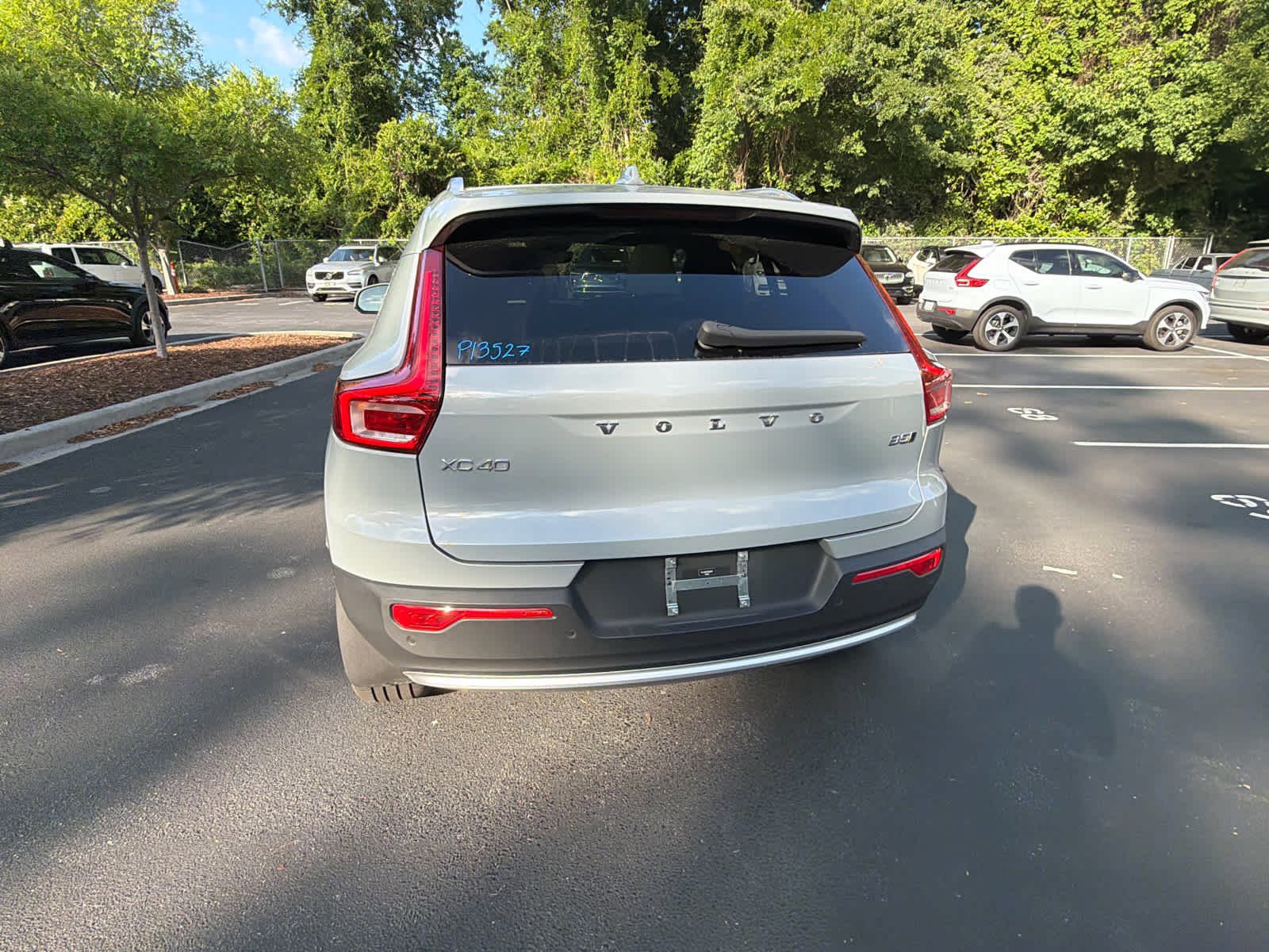 Used 2024 Volvo XC40 B5 Plus w/ Protection Package Premier AWD/4WD image 13