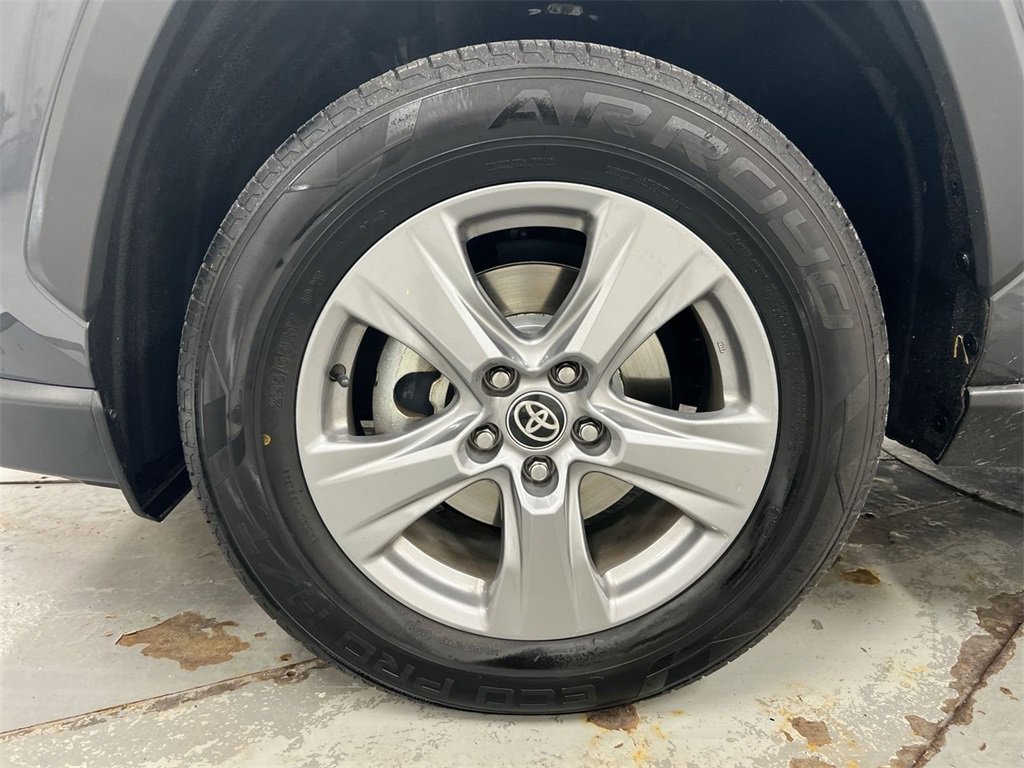 Used 2024 Toyota RAV4 XLE image 26