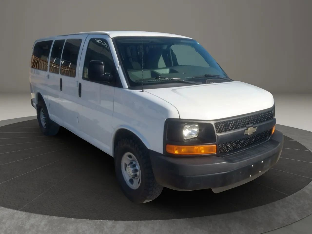 Used 2015 Chevrolet Express 2500 LS image 7