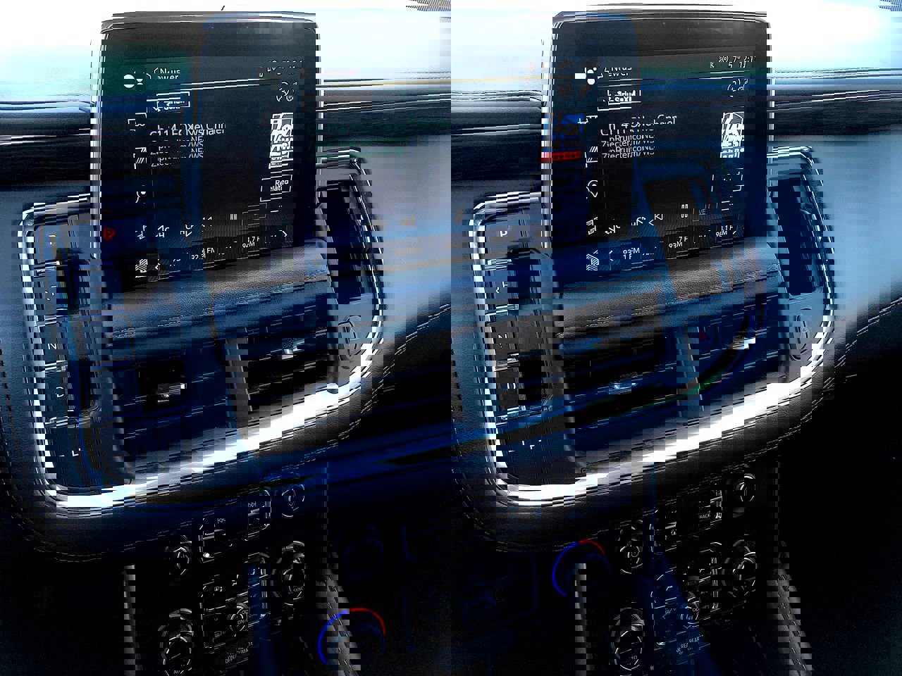 Used 2022 Chevrolet Tahoe Z71 w/ Z71 Off-Road Package image 21