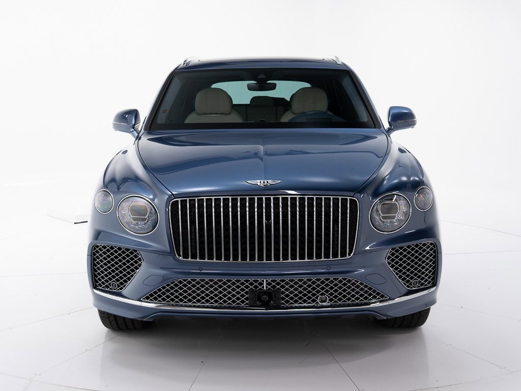 Used 2025 Bentley Bentayga image 8