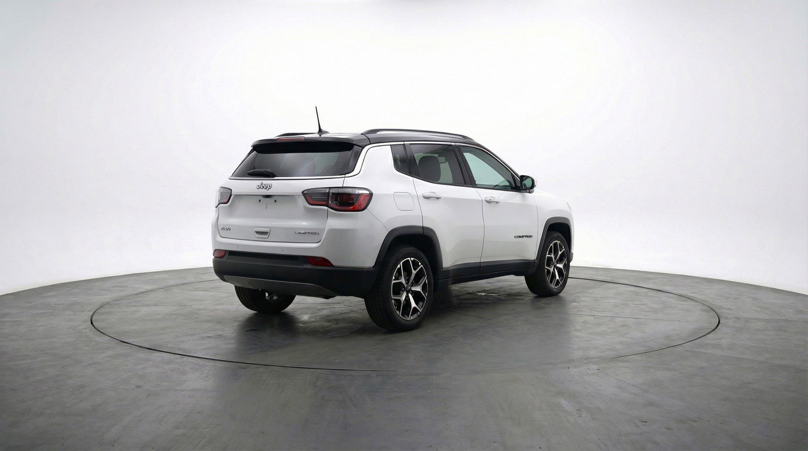 Used 2025 Jeep Compass Limited AWD/4WD image 9
