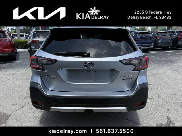 Used 2023 Subaru Outback Touring AWD/4WD image 4
