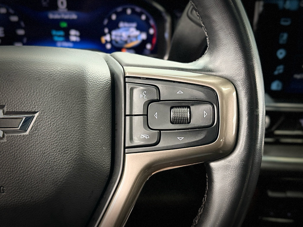 Used 2024 Chevrolet Silverado 2500 High Country w/ High Country Premium Package AWD/4WD image 21