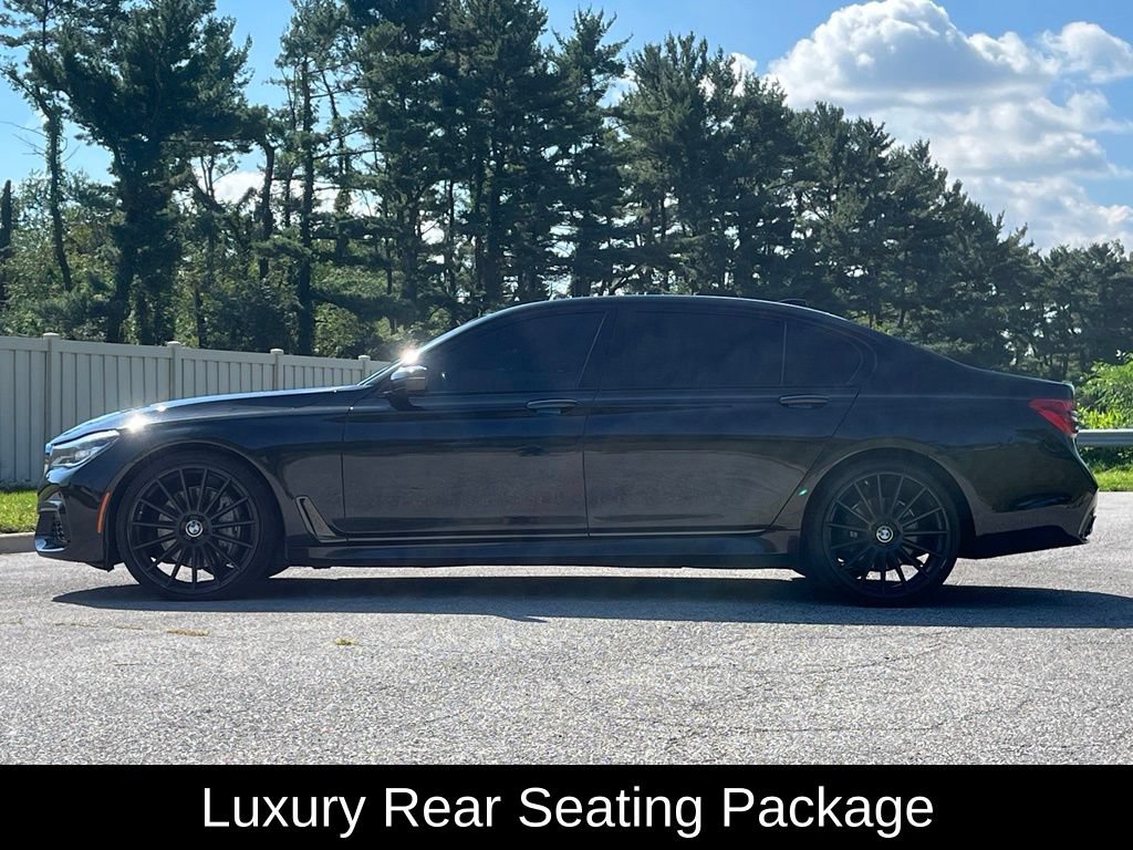 Used 2019 BMW 750i xDrive AWD/4WD image 4