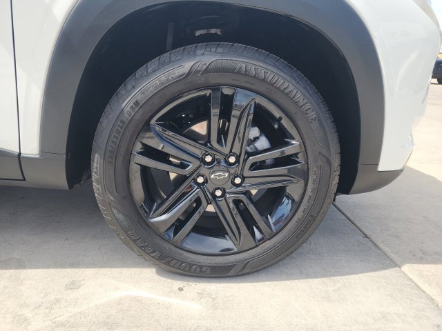 Used 2025 Chevrolet Trax ACTIV w/ Driver Confidence Package FWD image 14