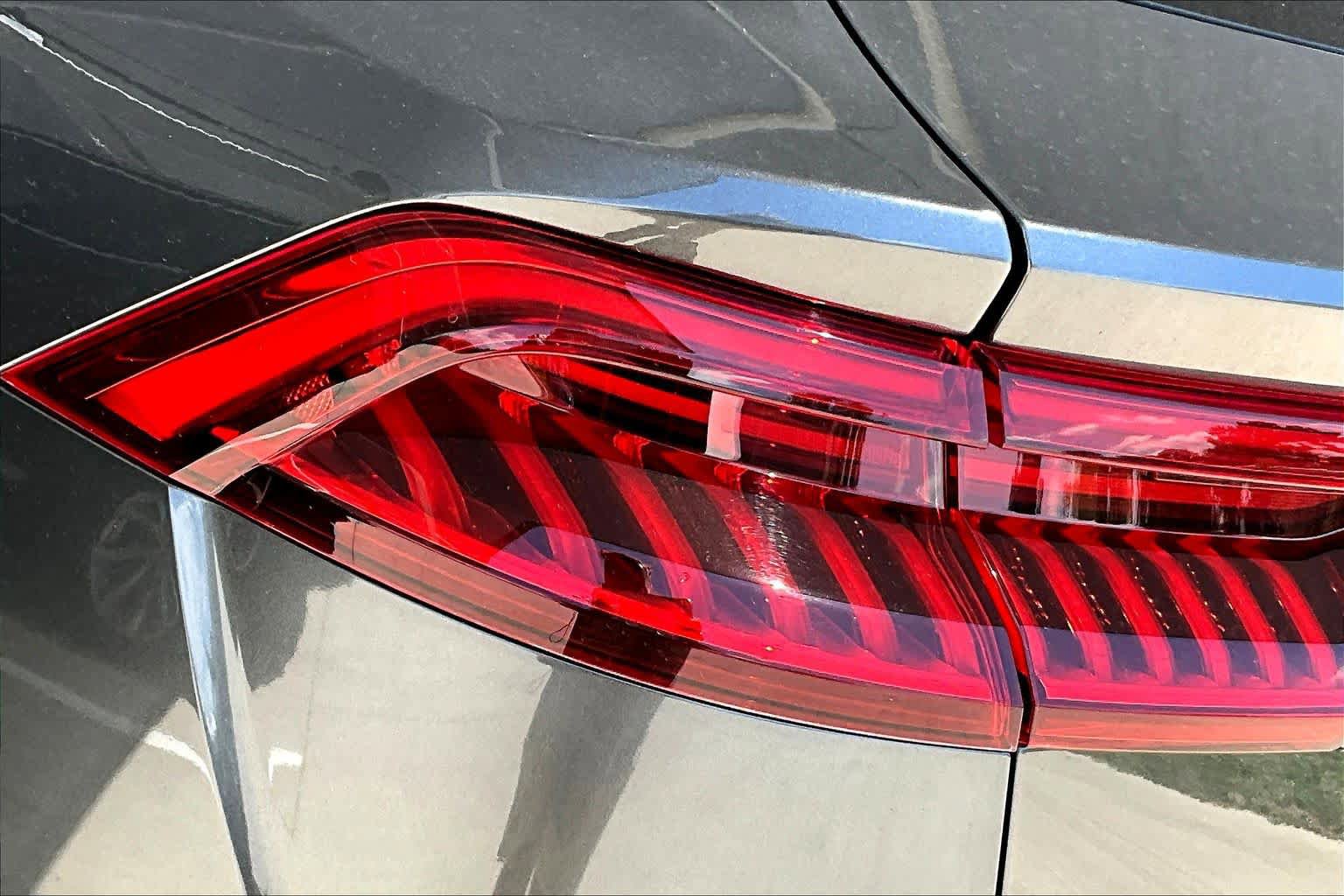 Used 2020 Audi Q8 Prestige image 29