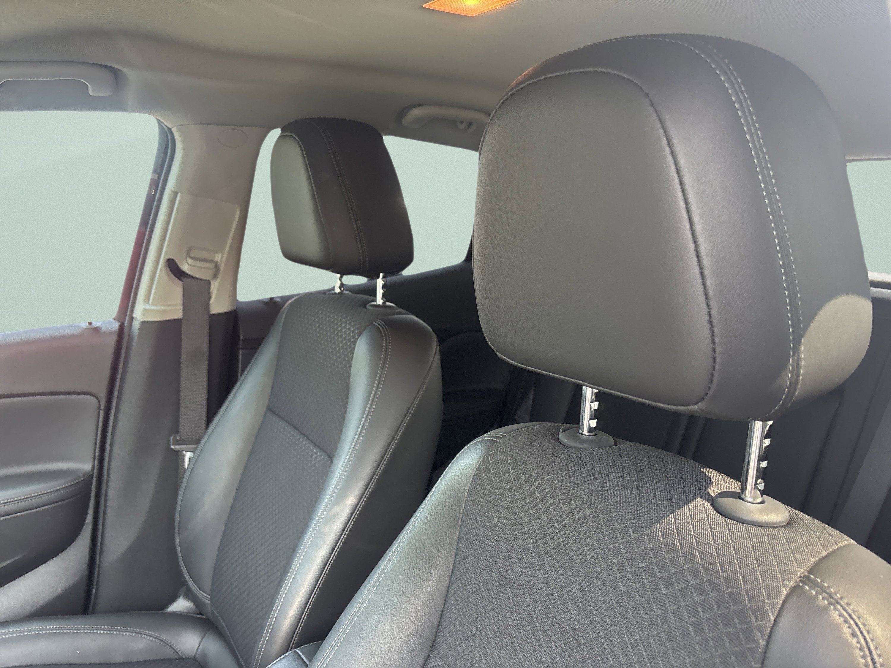 Used 2022 Buick Encore Preferred w/ Safety Package image 12