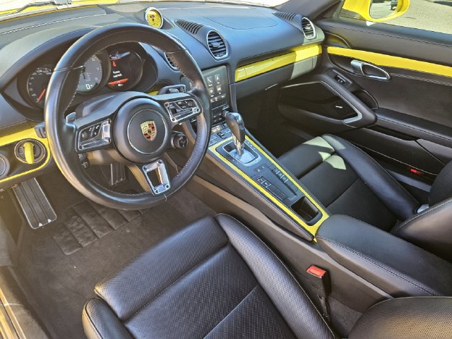 Used 2017 Porsche 718 Cayman S RWD image 12