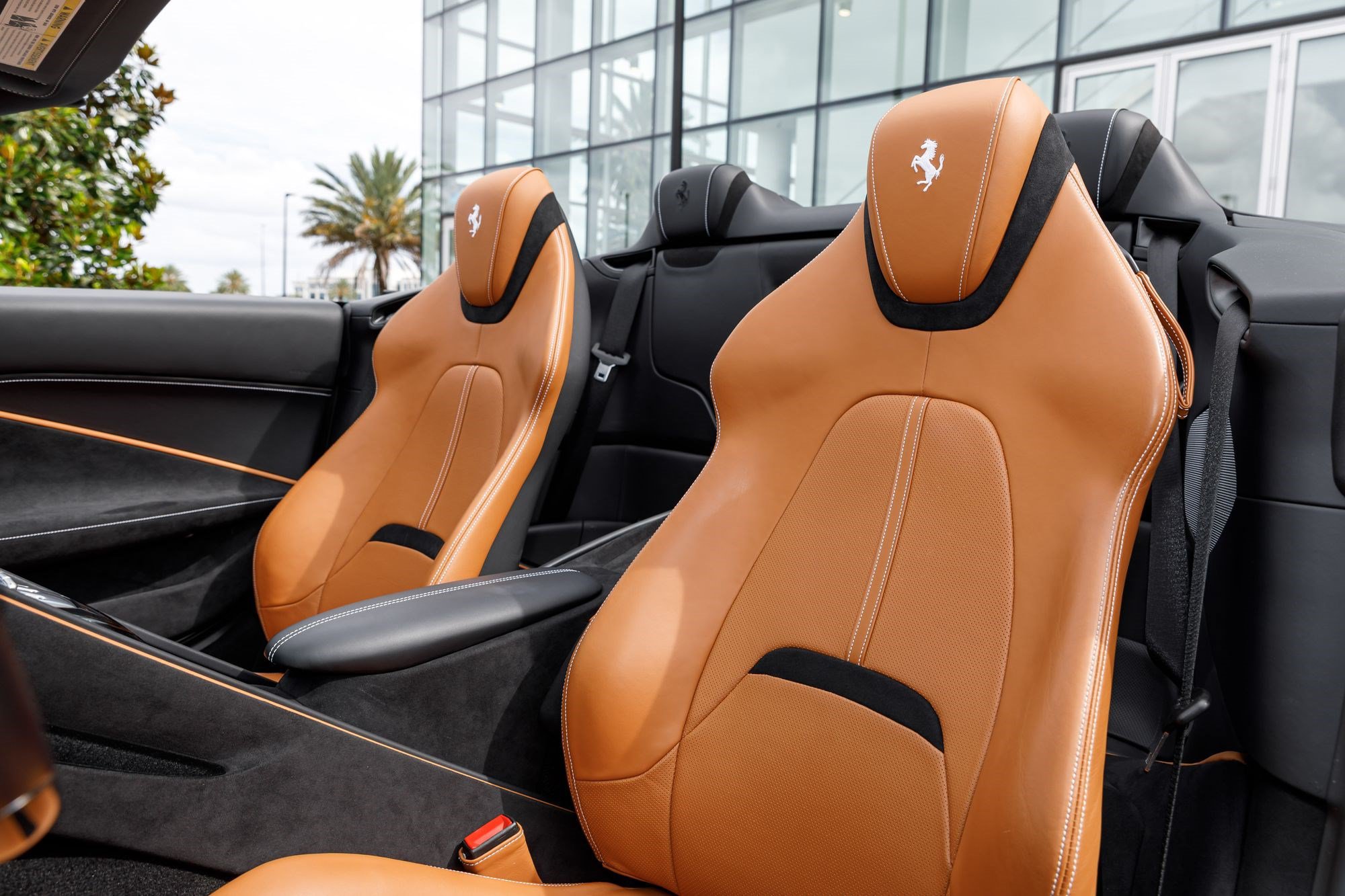 Used 2024 Ferrari Roma Spider RWD image 26