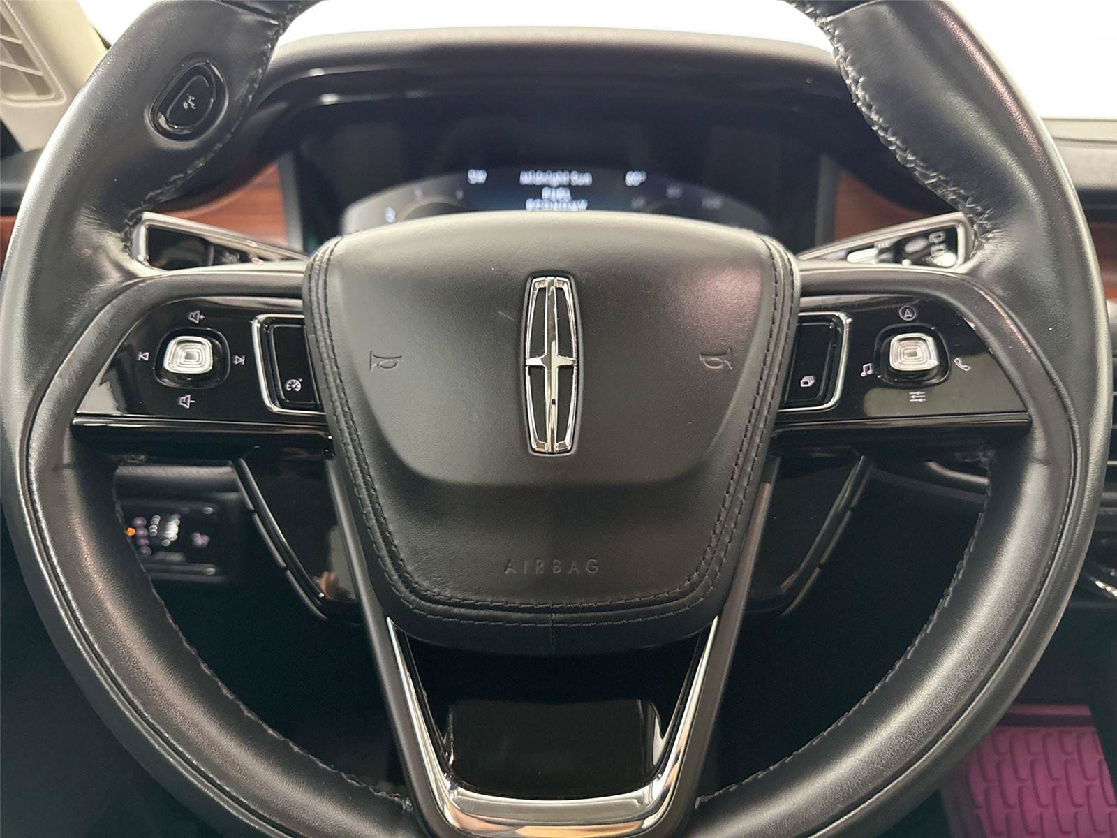 Used 2022 Lincoln Aviator Reserve AWD/4WD image 17