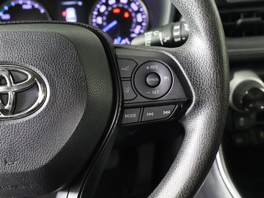 Used 2020 Toyota RAV4 XLE w/ Convenience Package AWD/4WD image 38