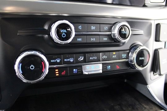 Used 2023 Ford F150 Lariat w/ FX4 Off-Road Package AWD/4WD image 22