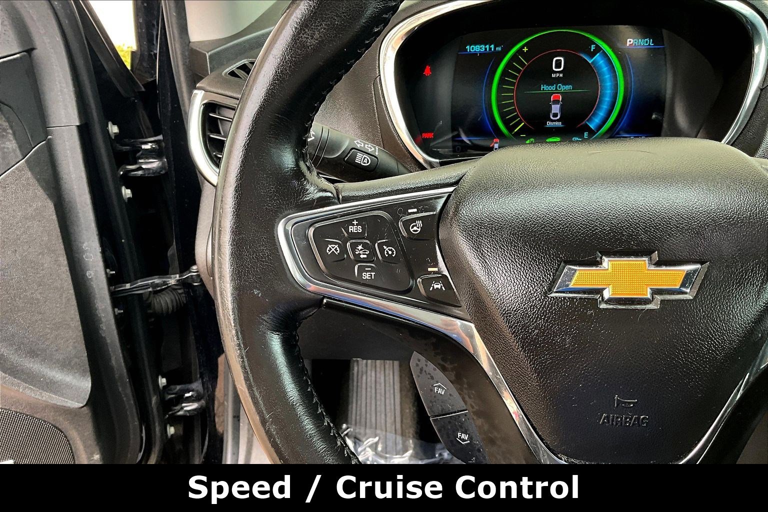 Used 2018 Chevrolet Volt Premier w/ Driver Confidence Package image 10