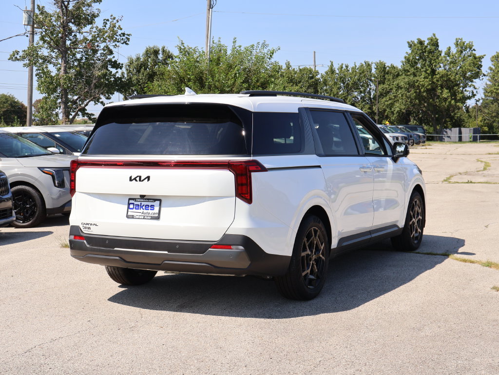 New 2027 Kia Carnival SX w/ Dark Edition Package FWD image 7