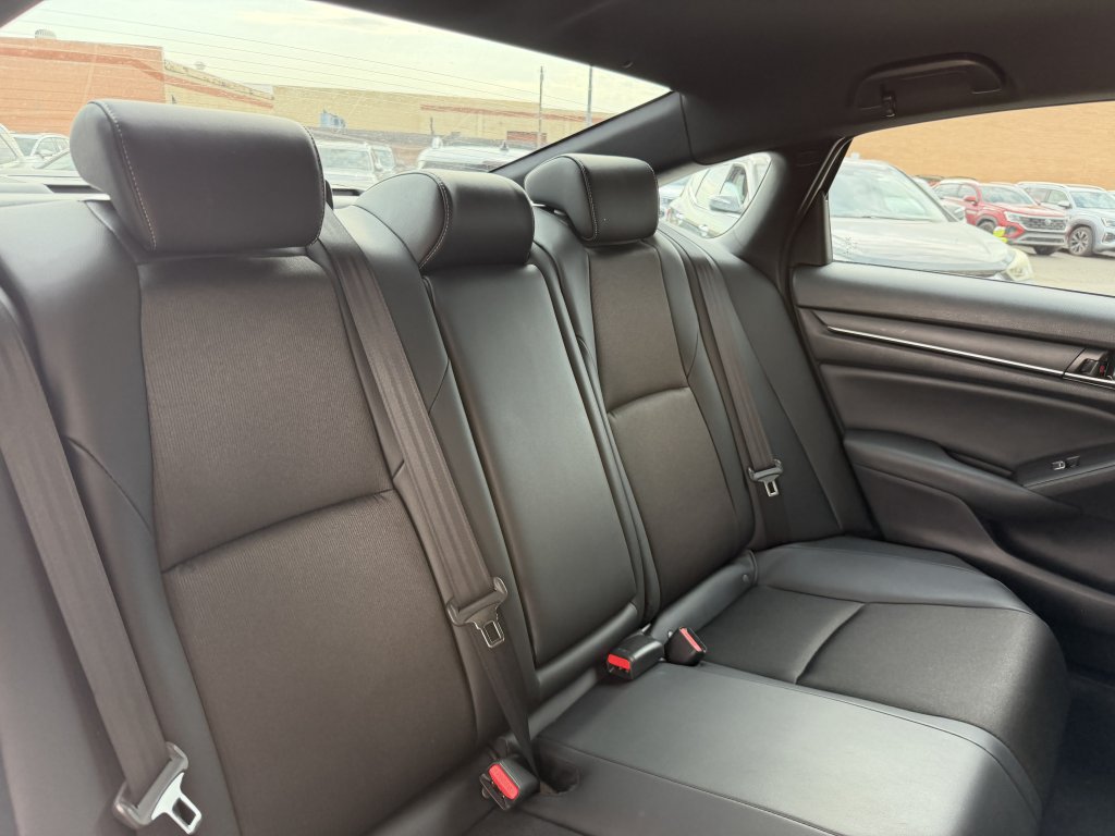 Used 2022 Honda Accord Sport image 35