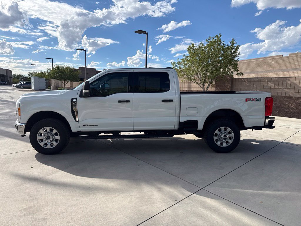 Used 2023 Ford F350 XLT AWD/4WD image 4