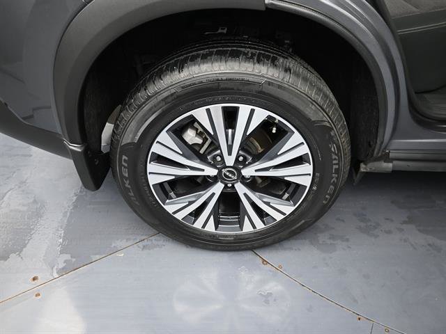 Used 2023 Nissan Rogue SV image 22