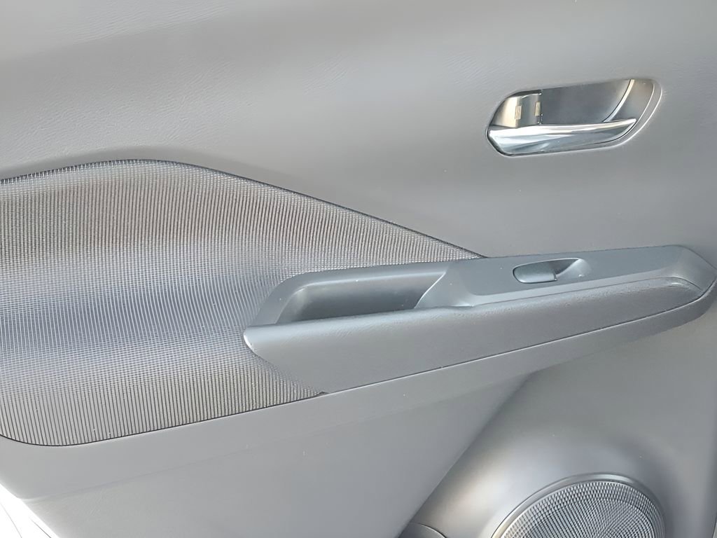 Used 2022 Nissan Kicks SV image 40