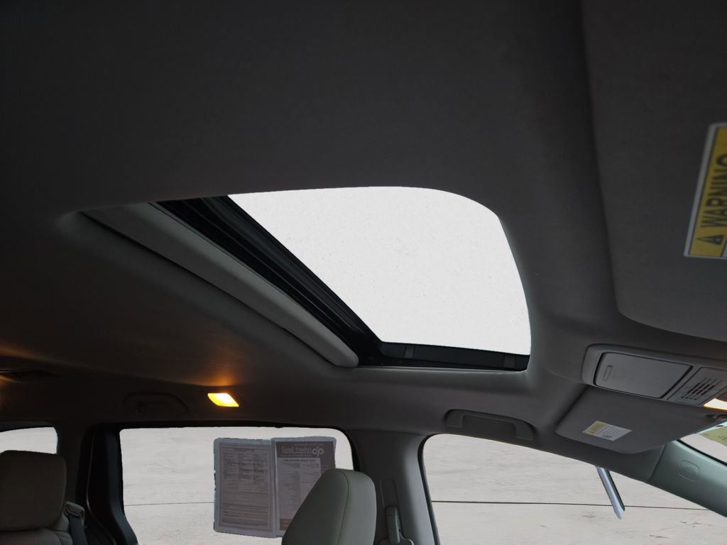 Used 2021 Honda Odyssey EX-L image 18