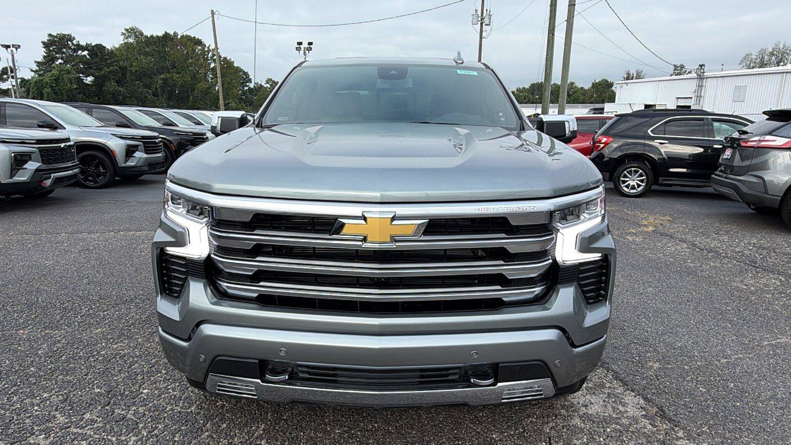 New 2026 Chevrolet Silverado 1500 High Country w/ High Country Premium Package AWD/4WD image 2