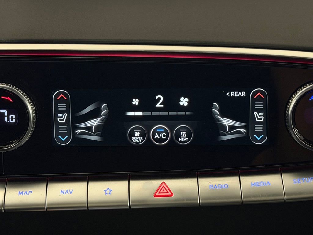 Used 2025 Genesis Electrified GV70 Advanced image 20