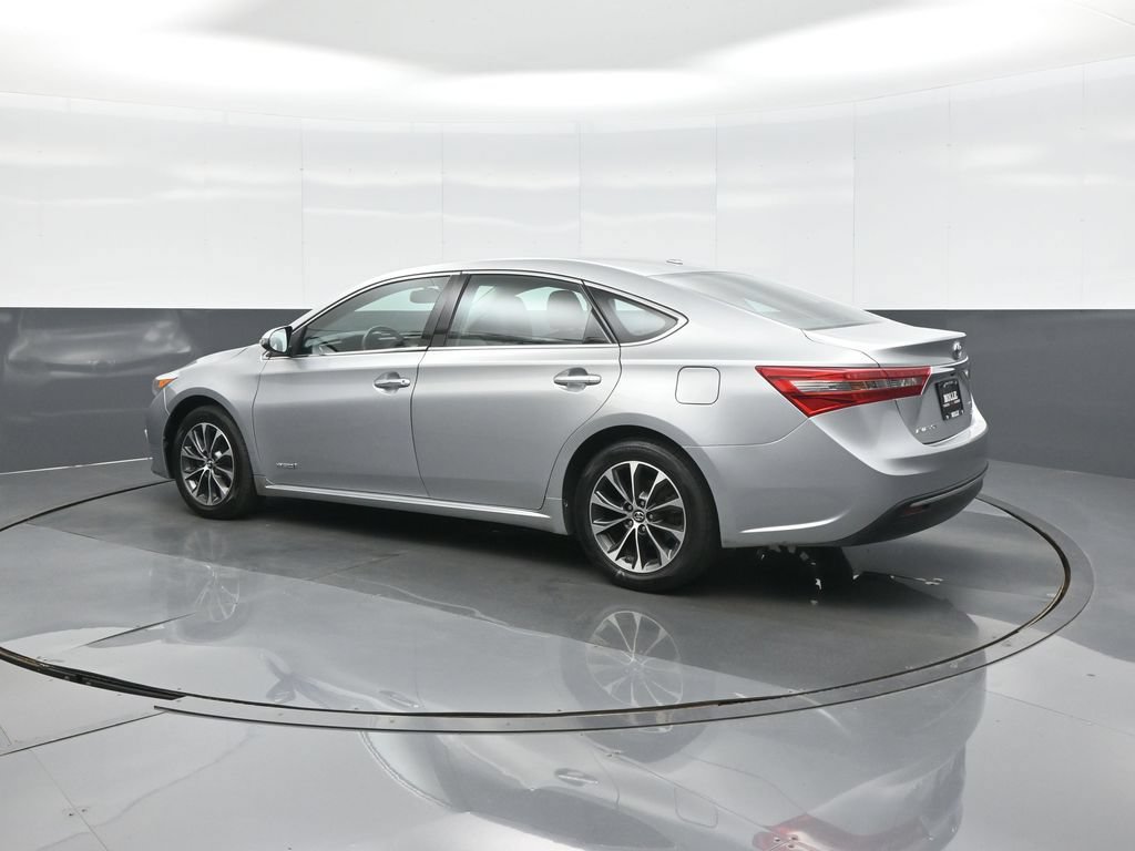 Used 2016 Toyota Avalon XLE Premium FWD image 5