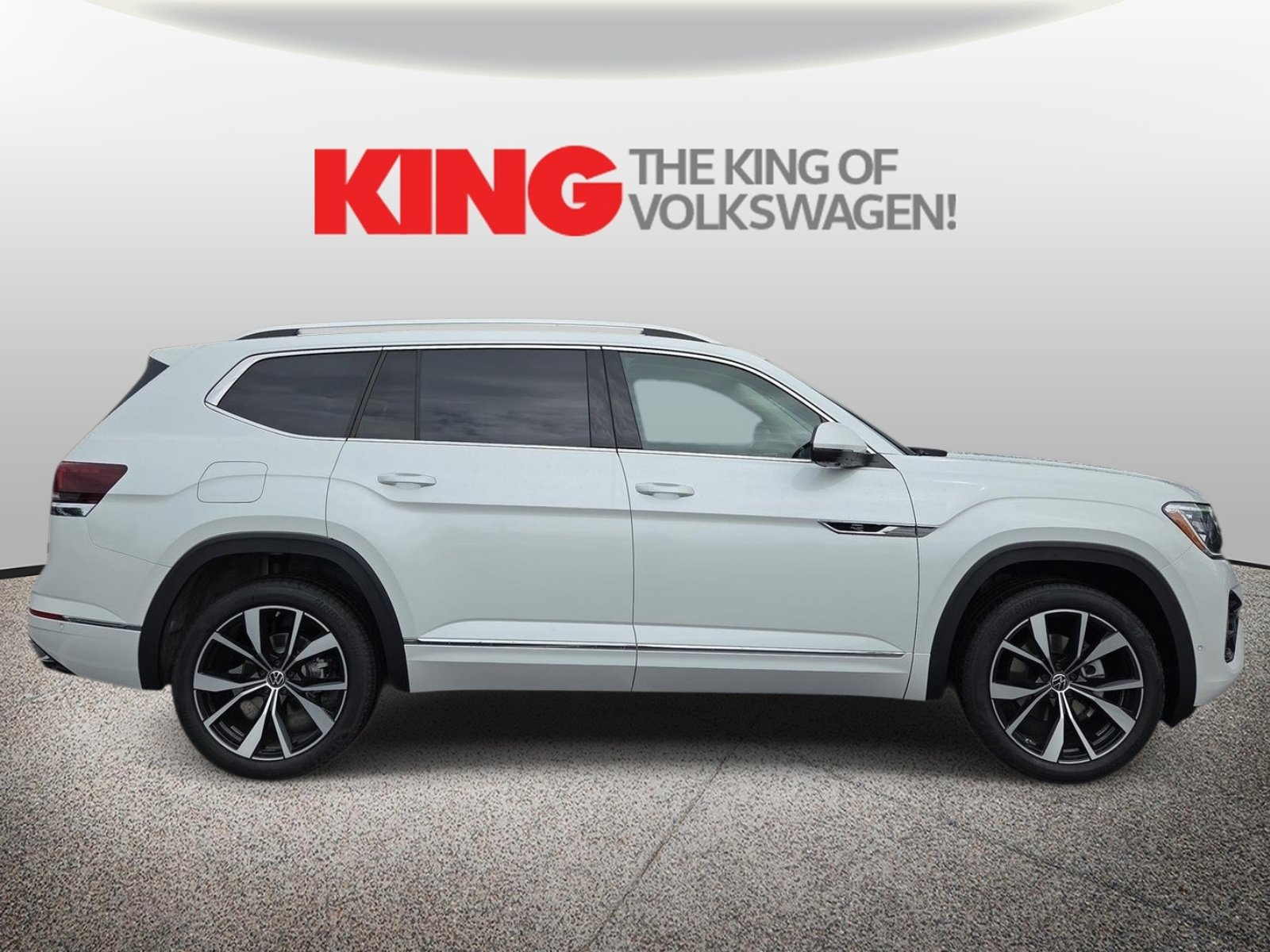 New 2026 Volkswagen Atlas SEL Premium R-Line AWD/4WD image 2