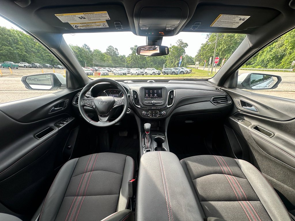 Used 2024 Chevrolet Equinox RS w/ LPO, Floor Liner Package FWD image 22
