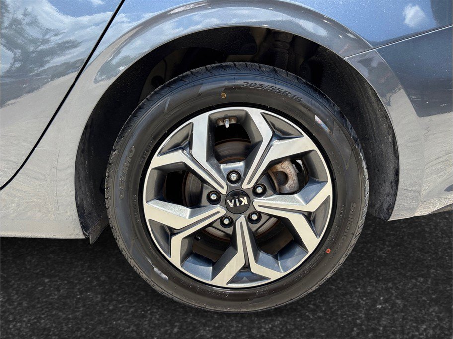 Used 2021 Kia Forte LXS FWD image 13
