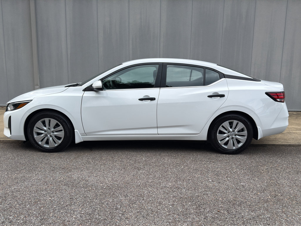 Certified 2025 Nissan Sentra S FWD image 6