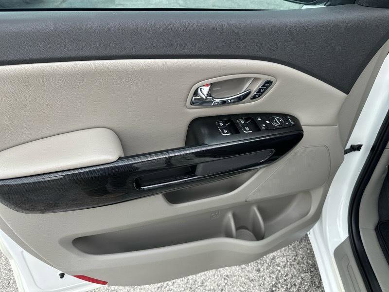 Used 2018 Kia Sedona EX FWD image 14