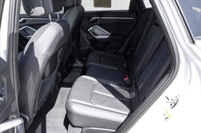 Used 2025 Audi Q3 2.0T Premium AWD/4WD image 21