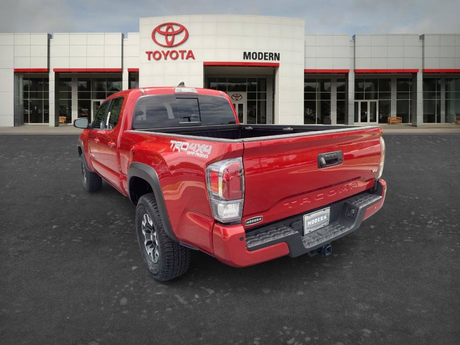 Certified 2022 Toyota Tacoma TRD Off-Road w/ Technology Package AWD/4WD image 6