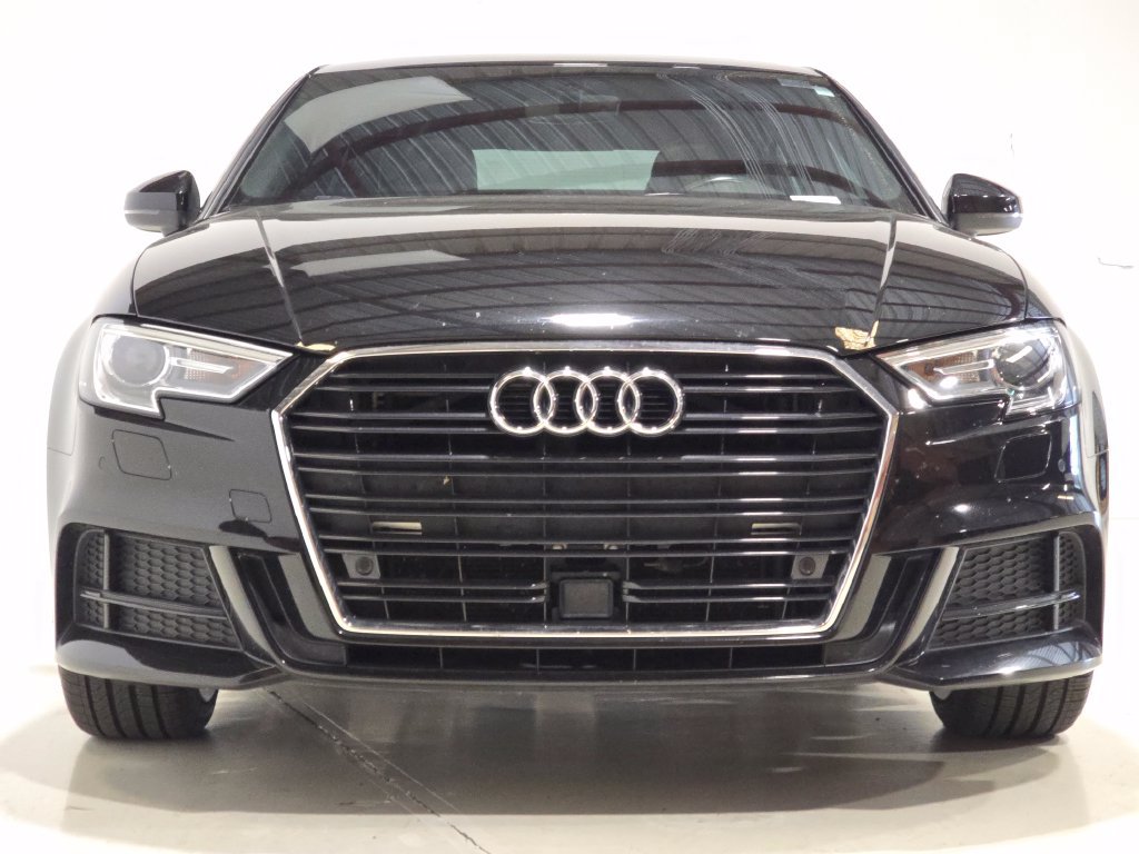 Used 2018 Audi A3 2.0T Premium Plus w/ Premium Plus Package FWD image 2