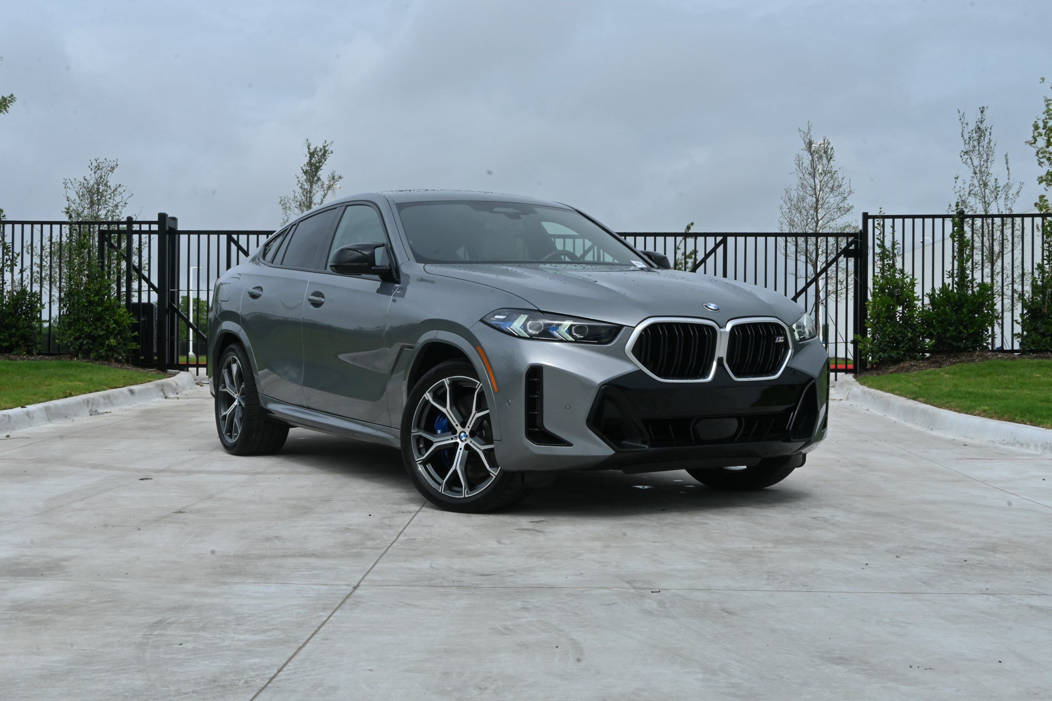 Certified 2026 BMW X6 M60i AWD/4WD image 2