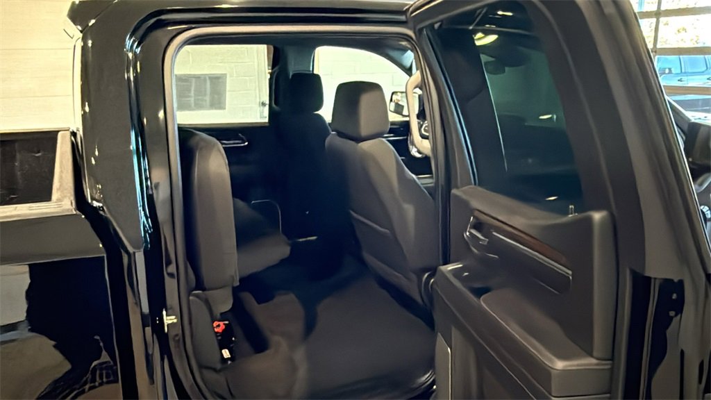 Used 2022 GMC Sierra 1500 Elevation image 16