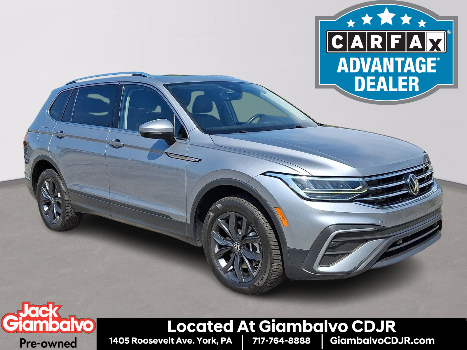 Used 2022 Volkswagen Tiguan SE AWD/4WD image 1