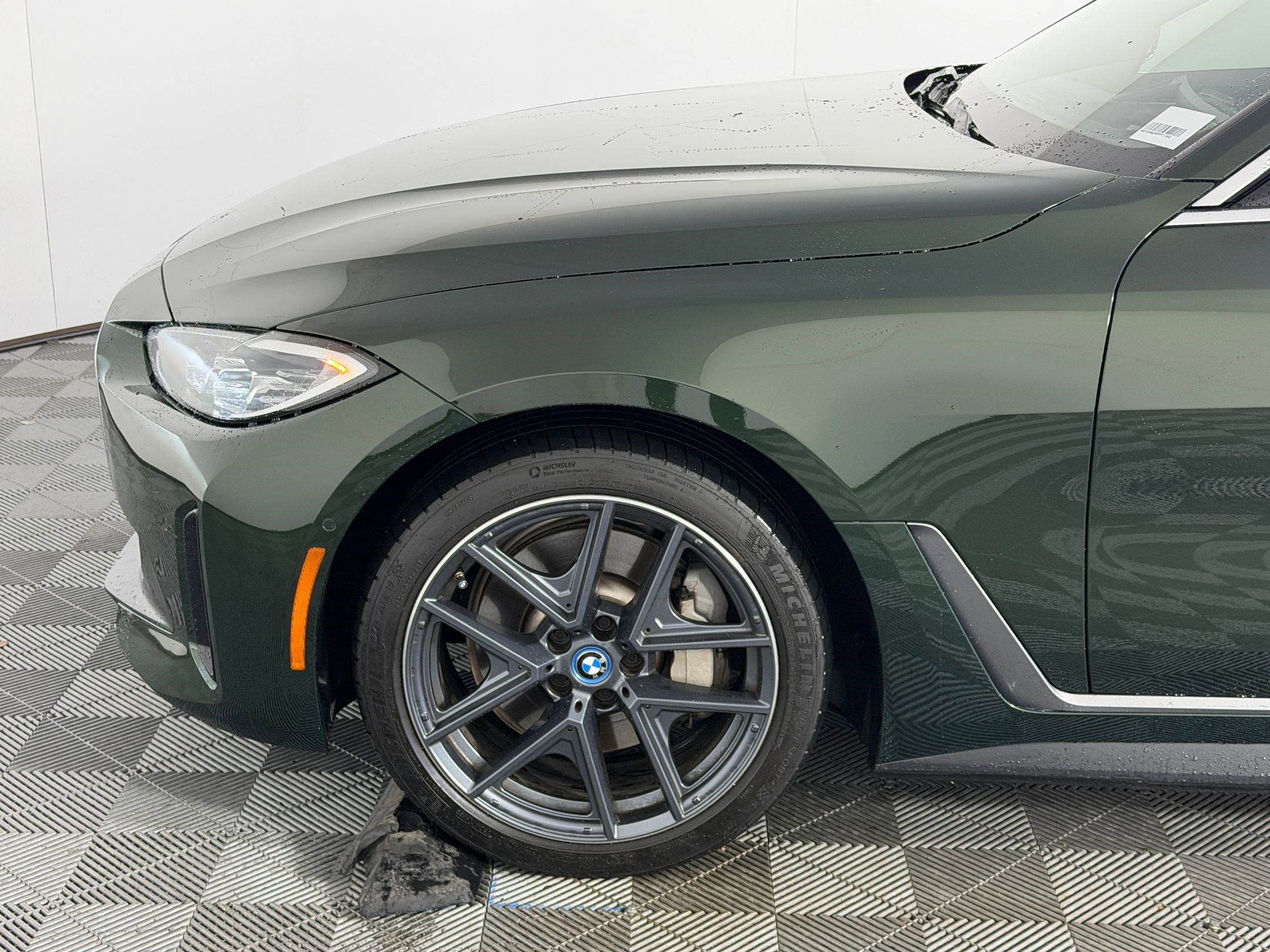 Used 2023 BMW i4 eDrive35 w/ Premium Package RWD image 11