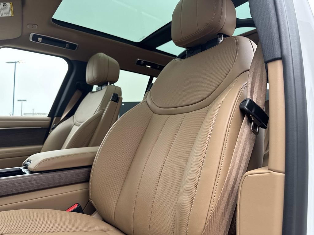 New 2026 Land Rover Range Rover SE AWD/4WD image 22