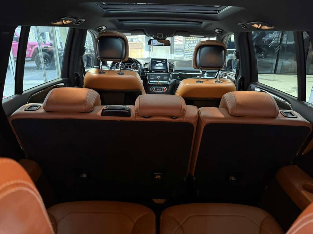 Used 2018 Mercedes-Benz GLS 550 4MATIC w/ Offroad Package image 55