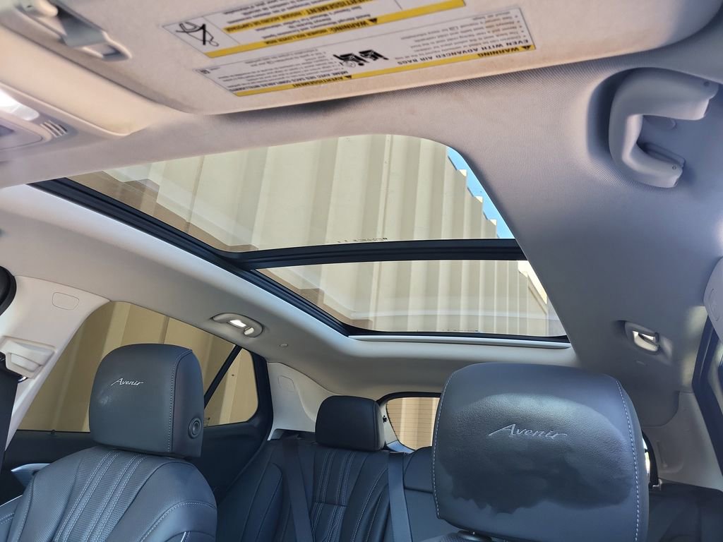 Used 2024 Buick Envision Avenir image 28