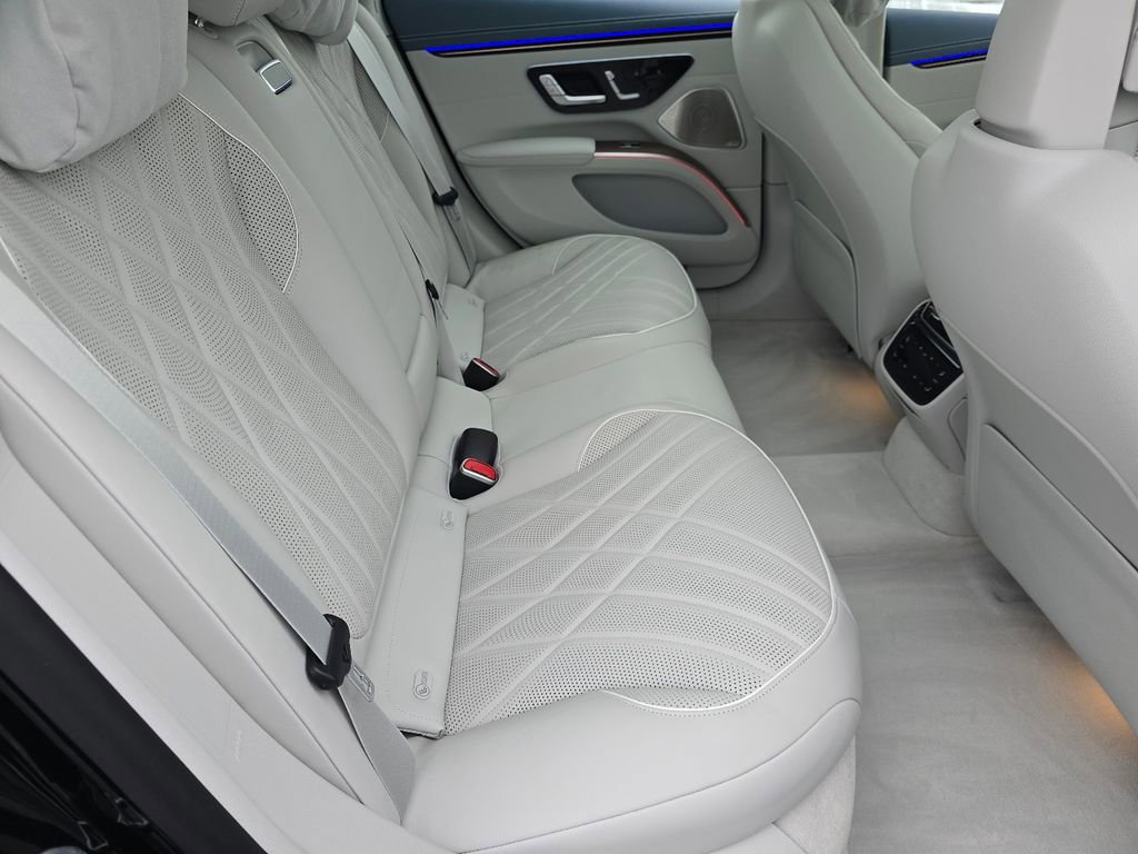 Certified 2022 Mercedes-Benz EQS 580 4MATIC Sedan image 21